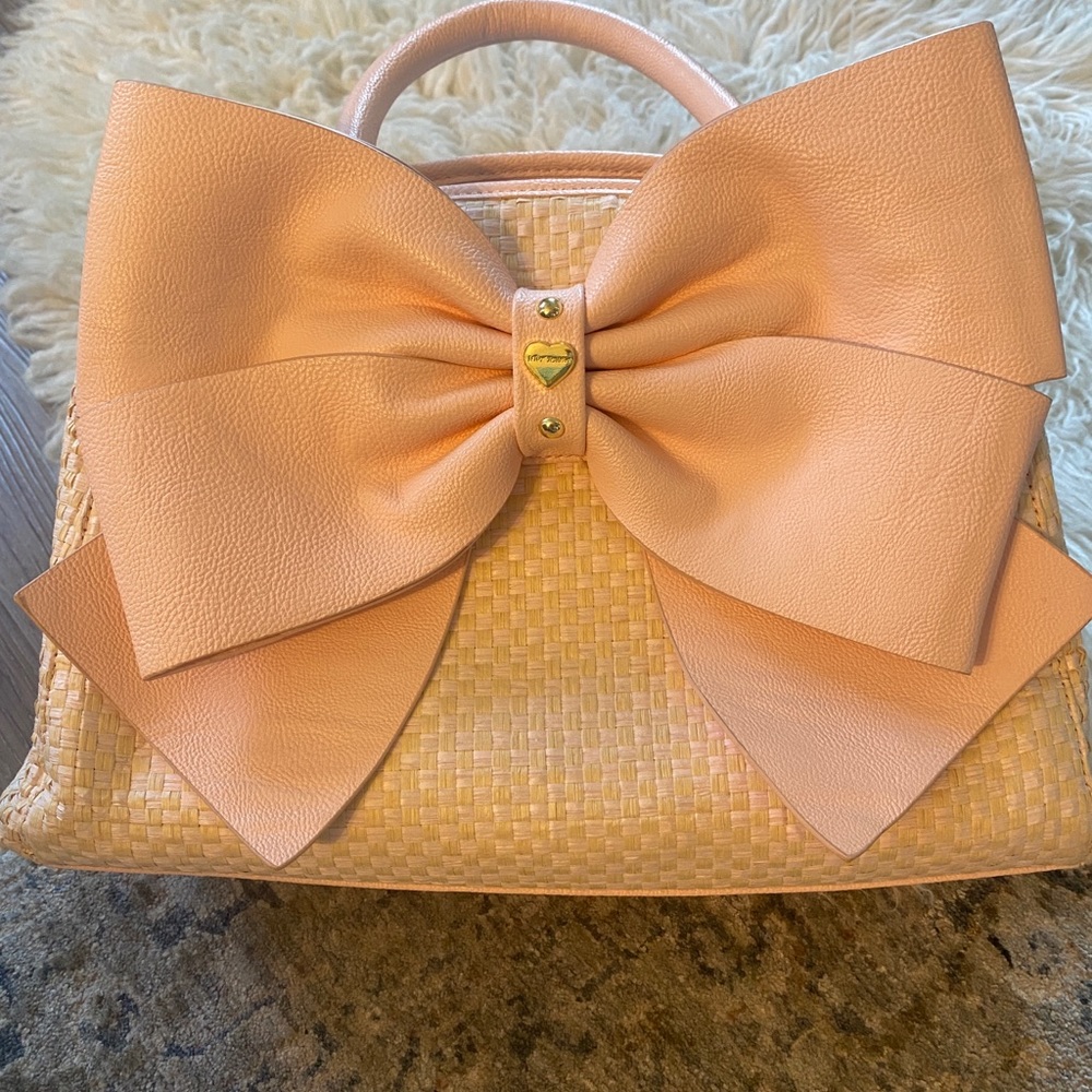 Betsey Johnson pink raffia woven purse